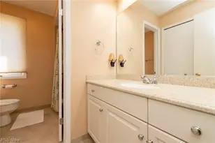 29249 Orangewood Dr, Orange, OH 44122 - Photo 38