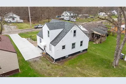 2526 Stocker Avenue, Youngstown, OH 44505 - Photo 8