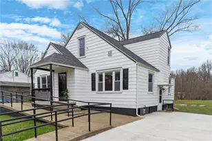 2526 Stocker Ave, Youngstown, OH 44505 - Photo 4