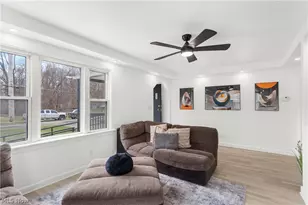 2526 Stocker Ave, Youngstown, OH 44505 - Photo 12