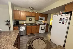 190 Steele Ave, Painesville, OH 44077 - Photo 6