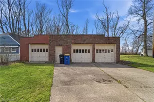 2679 Walnut Blvd, Ashtabula, OH 44004 - Photo 32