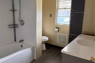 717 N Dawson St, Uhrichsville, OH 44683 - Photo 14