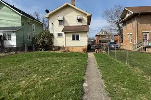 717 N Dawson St, Uhrichsville, OH 44683 - Photo 2