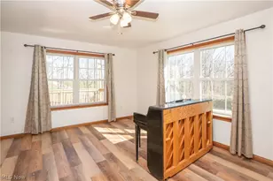 502 N Swinehart Rd, Orrville, OH 44667 - Photo 4