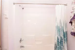 502 N Swinehart Rd, Orrville, OH 44667 - Photo 16