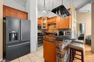 1133 W 9th St, Loveland, OH 44113 - Photo 6