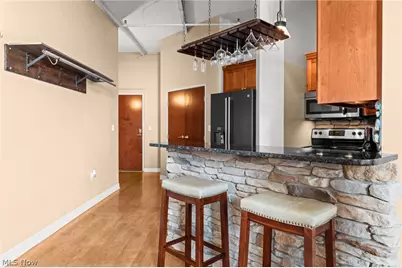 1133 W 9th Street #307, Loveland, OH 44113 - Photo 10