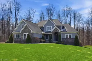 10900 Angela Dr, Kirtland, OH 44094 - Photo 2