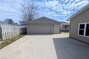 1045 E 347th St, Eastlake, OH 44095 - Photo 4