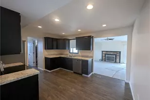 1045 E 347th St, Eastlake, OH 44095 - Photo 12