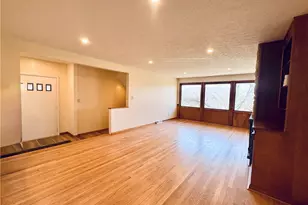 11685 Mills Rd, Garrettsville, OH 44231 - Photo 14