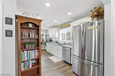 735 Allison Avenue, Lorain, OH 44052 - Photo 12