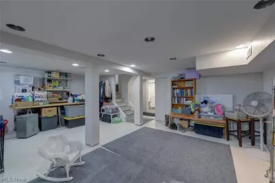 735 Allison Avenue, Lorain, OH 44052 - Photo 32