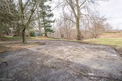 1940 Canton Road, Akron, OH 44312 - Photo 38