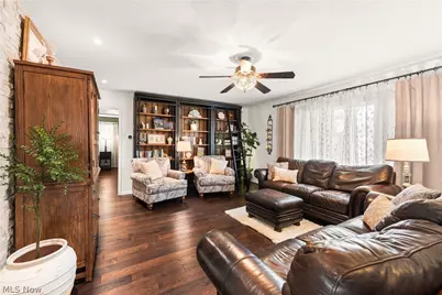 257 Windward Drive, Elyria, OH 44035 - Photo 4