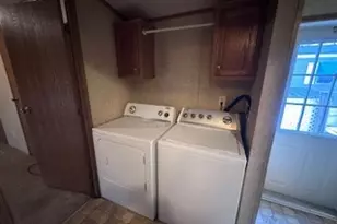 37223 Euclid Ave, Willoughby, OH 44094 - Photo 8