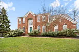 924 Theora Dr, Brunswick, OH 44212 - Photo 2