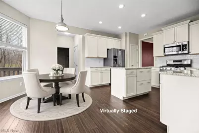 924 Theora Drive, Brunswick, OH 44212 - Photo 12