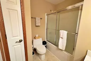 6340 Mallard Creek Run, Lorain, OH 44053 - Photo 22