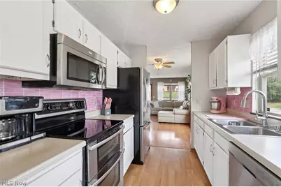 134 Hazelwood Avenue, Barberton, OH 44203 - Photo 14