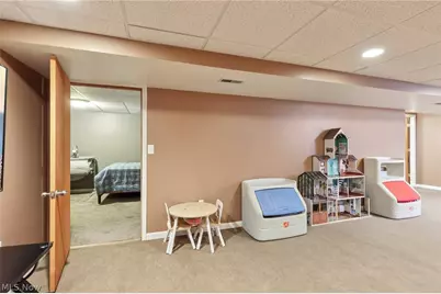 134 Hazelwood Avenue, Barberton, OH 44203 - Photo 28