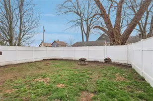 134 Hazelwood Ave, Barberton, OH 44203 - Photo 46