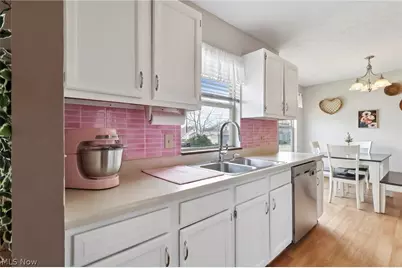 134 Hazelwood Avenue, Barberton, OH 44203 - Photo 12