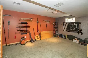 856 Morningview Ave, Akron, OH 44305 - Photo 16