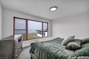 32321 Lakeshore Blvd, Willowick, OH 44095 - Photo 36