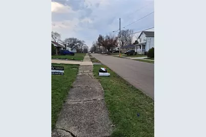 944 Donald Avenue, Akron, OH 44306 - Photo 2