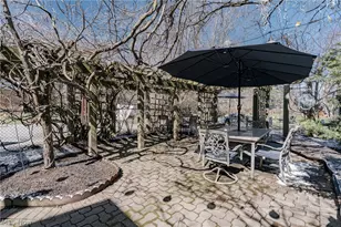 26301 Annesley Rd, Beachwood, OH 44122 - Photo 24