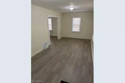 404 Noah Avenue, Akron, OH 44320 - Photo 4