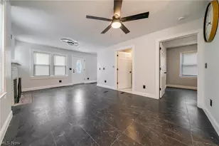 17005 Mapleboro Ave, Maple Heights, OH 44137 - Photo 8