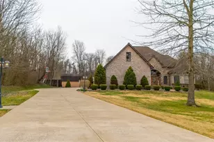 44290 Denise Ln, St Clairsville, OH 43950 - Photo 4