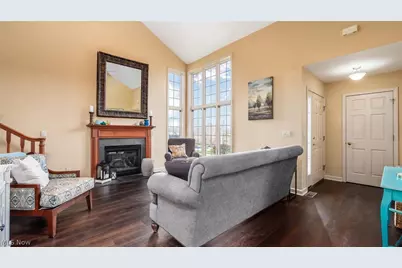 360 Walters Way, Zanesville, OH 43701 - Photo 4