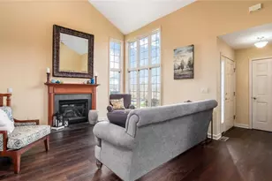 360 Walter's Wy, Zanesville, OH 43701 - Photo 4