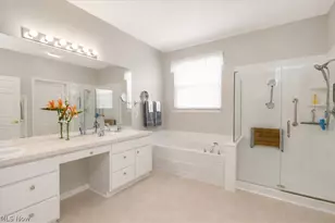 9119 Chatham Cir, North Ridgeville, OH 44039 - Photo 12