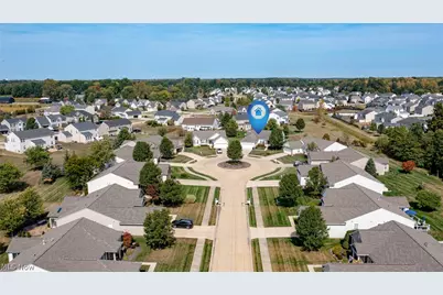 9119 Chatham Circle, North Ridgeville, OH 44039 - Photo 2