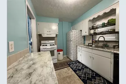 1068 Easton Drive, Akron, OH 44310 - Photo 10