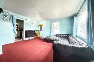 1068 Easton Dr, Akron, OH 44310 - Photo 6