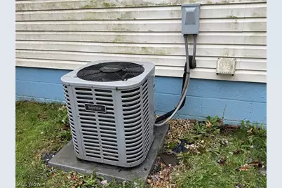 1068 Easton Drive, Akron, OH 44310 - Photo 32