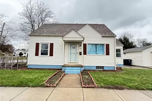 1068 Easton Dr, Akron, OH 44310 - Photo 2