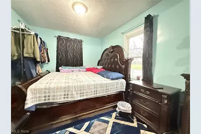 1068 Easton Drive, Akron, OH 44310 - Photo 16