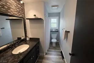 350 Panorama Dr, Green Hills, OH 44131 - Photo 6