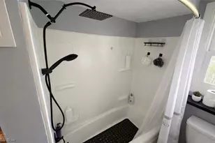 350 Panorama Dr, Green Hills, OH 44131 - Photo 8