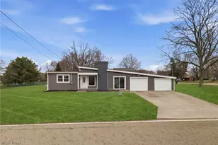 266 Barnes Dr, Tallmadge, OH 44278 - Photo 2