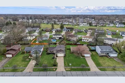 29400 Vita Lane, North Olmsted, OH 44070 - Photo 34