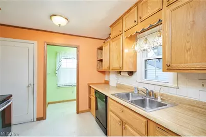 2491 8th Street, Cuyahoga Falls, OH 44221 - Photo 8