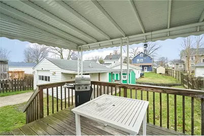 2491 8th Street, Cuyahoga Falls, OH 44221 - Photo 2